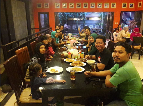 2016-06-buka-bersama